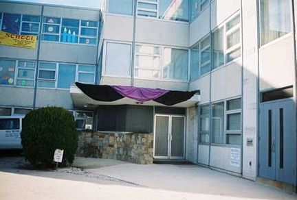 image004