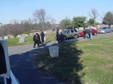 Mo. Crocker et Mo. Hunter departing 2009 Memorial Ceremony